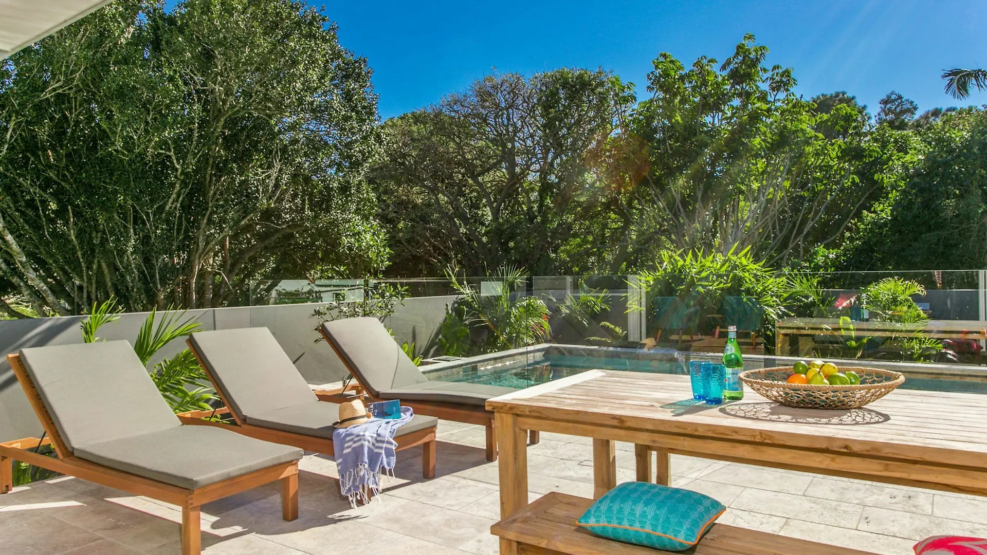 Stonecutters 1 - Byron Central Stylish Home Byron Bay Apartment